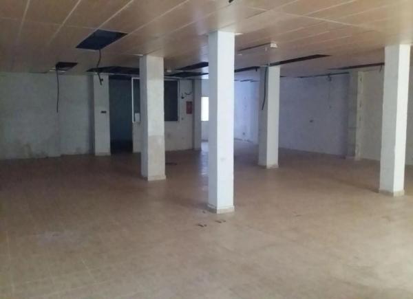 Local o nave en calle Bergantin