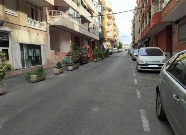 Local o nave en calle Bergantin