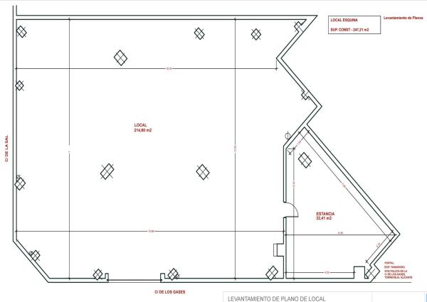 Local en calle los Gases, 52