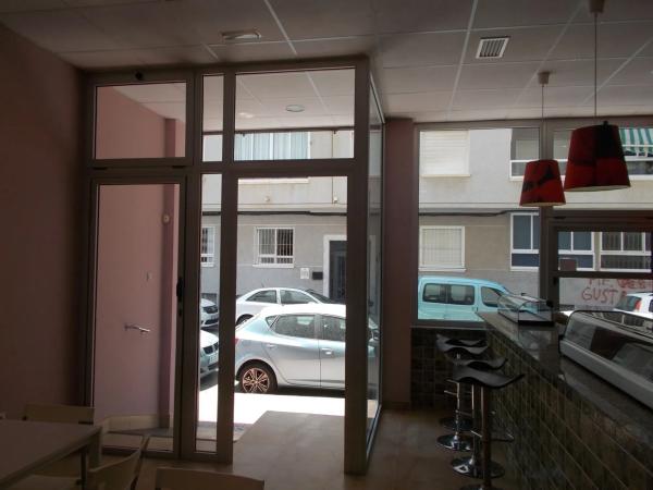 Local en calle San Pascual, 235