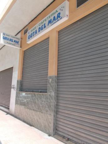 Local en calle San Pascual, 235