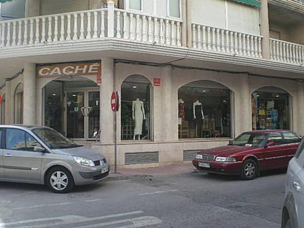 Local en calle San Pascual, 305