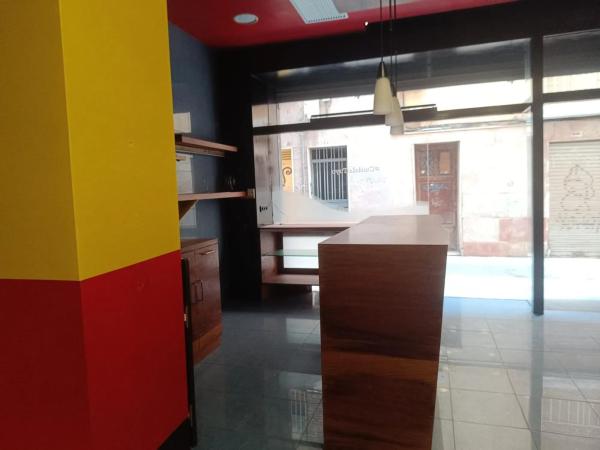 Local en Barrio Centro
