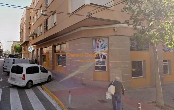 Local en Barrio Carrús Oeste