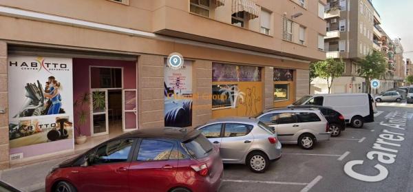 Local en Barrio Carrús Oeste