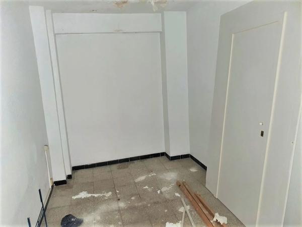 Local en Barrio Raval de Santa Teresa-El Asilo