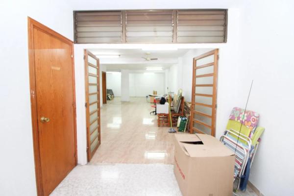 Local en calle Doctor Ferrán, 98