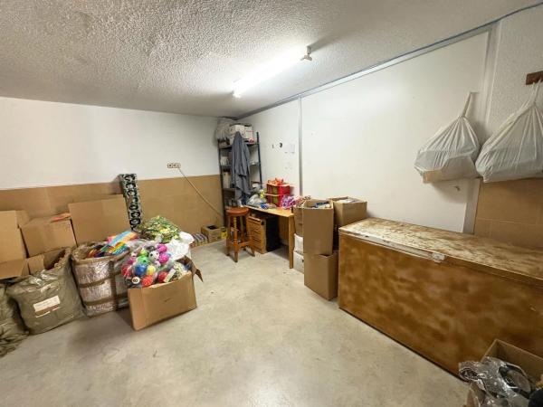 Local en calle Almirante Antequera