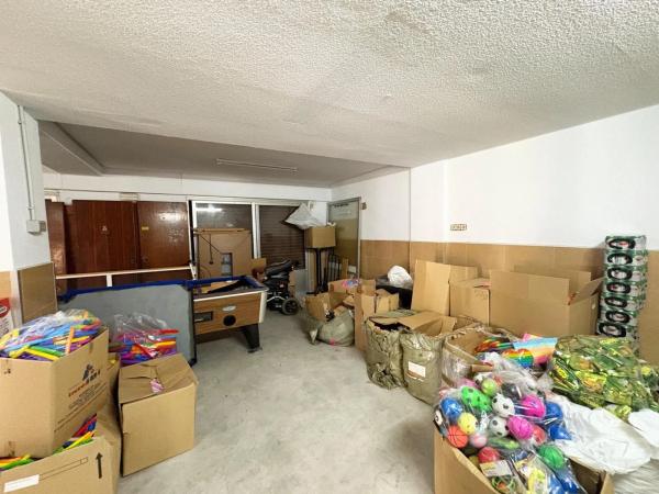 Local en calle Almirante Antequera