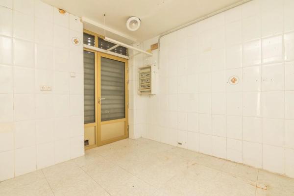 Local en avenida de Segarra, 13