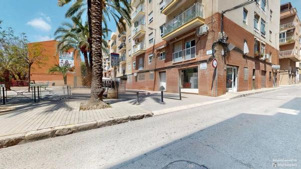 Local en Barrio Centro