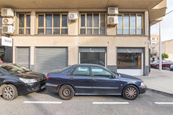 Local en avenida de Segarra, 13