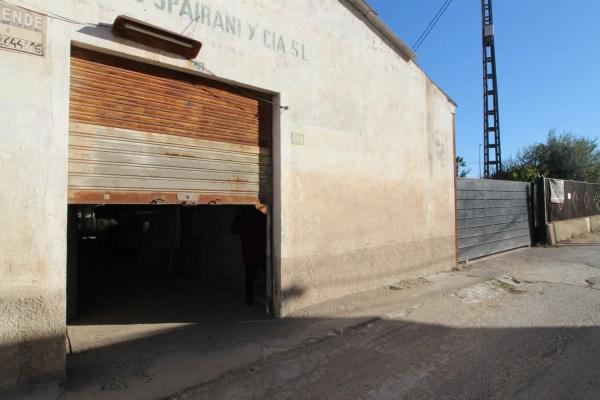 Nave en Algoda-Matola-Llano de San José