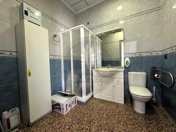 Local en Barrio Travalón