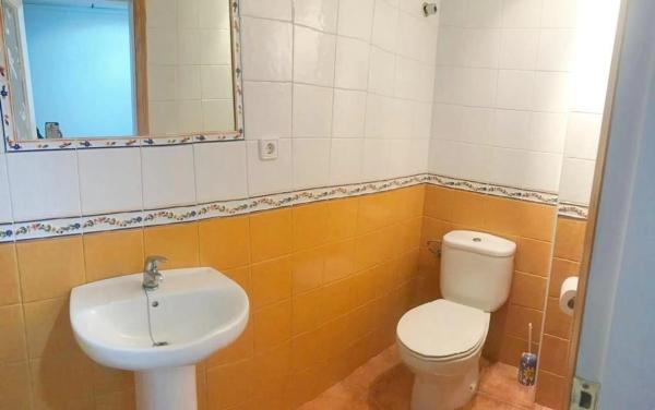 Local en Barrio Carrús Este