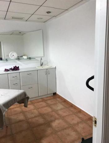 Local en Barrio Carrús Este