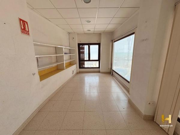 Local en calle Bailén, 2 -4