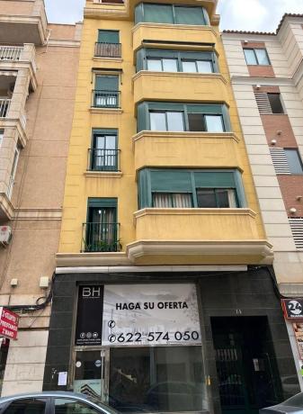 Local en calle Francisco Vicente Rodriguez