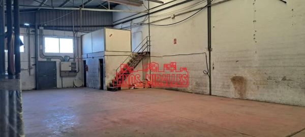 Nave en Algoda-Matola-Llano de San José