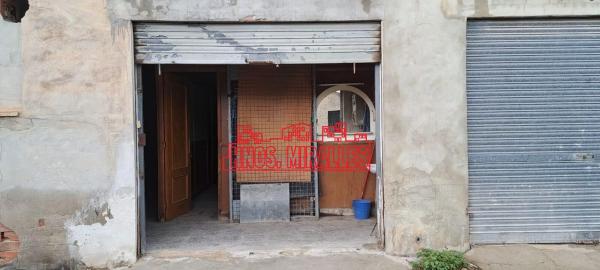 Nave en Algoda-Matola-Llano de San José