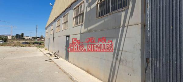 Nave en Algoda-Matola-Llano de San José