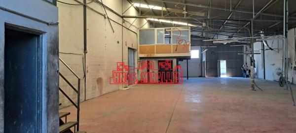 Nave en Algoda-Matola-Llano de San José