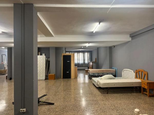 Local en Barrio Carrús Este