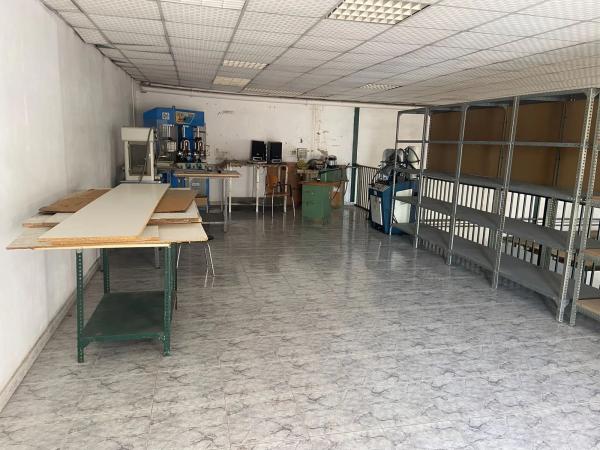 Nave en calle Almansa