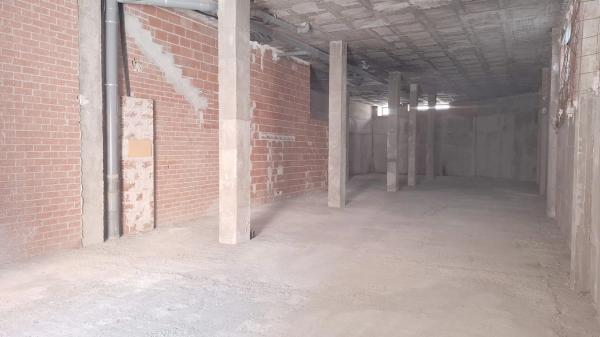 Local en calle Alcoy