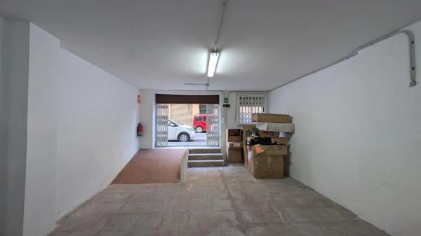 Local en Barrio Carrús Este