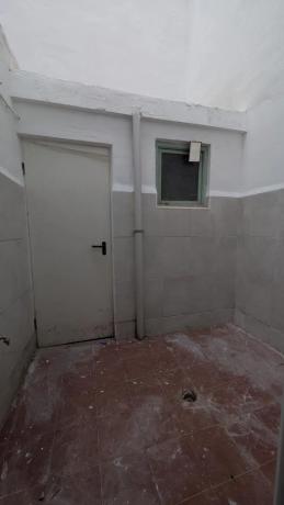 Local en Barrio Carrús Este