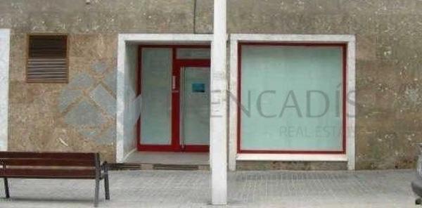 Local en Barrio Reina Victoria-Miguel Hernández