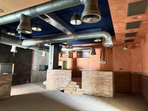 Local en calle Francisco Ruiz Bru