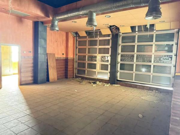 Local en calle Francisco Ruiz Bru