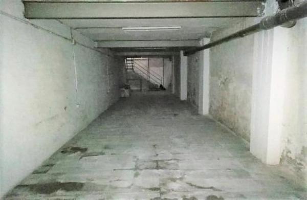 Local en plaza Rei Jaume I, 6