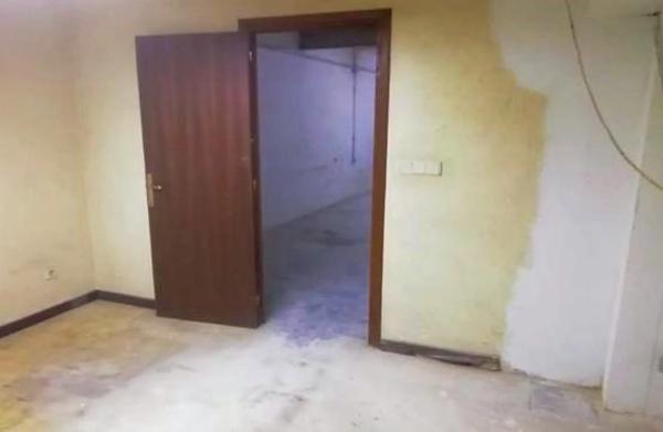 Local en plaza Rei Jaume I, 6