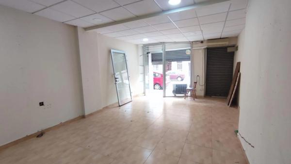 Local en Barrio Carrús Este