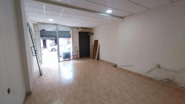 Local en Barrio Carrús Este