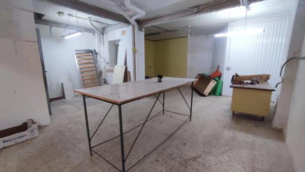 Local en Barrio Carrús Este