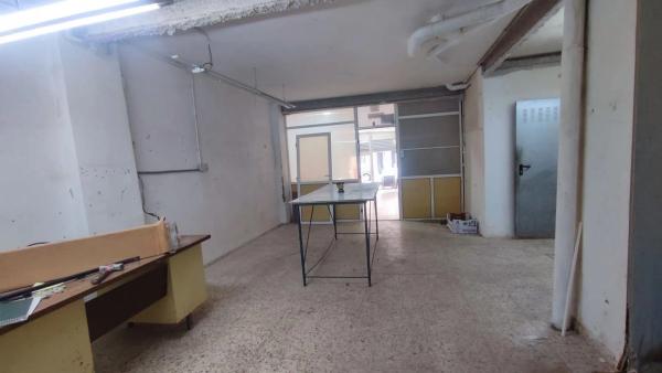 Local en Barrio Carrús Este