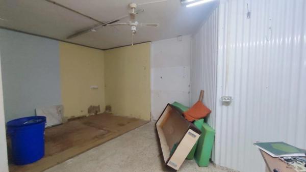 Local en Barrio Carrús Este