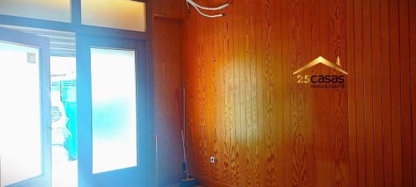 Local en calle Francesc Cantó