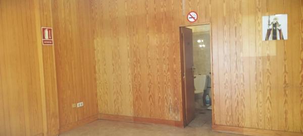 Local en calle Francesc Cantó