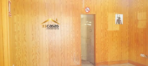 Local en calle Francesc Cantó