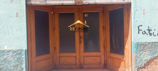 Local en calle Francesc Cantó