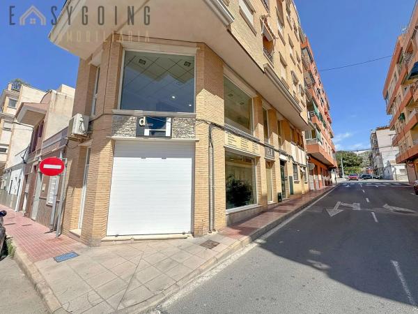 Local en calle Caritat