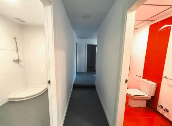 Local en calle Hilarión Eslava