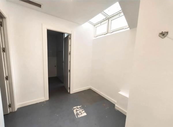 Local en calle Hilarión Eslava