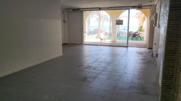 Local en Arenales del Sol