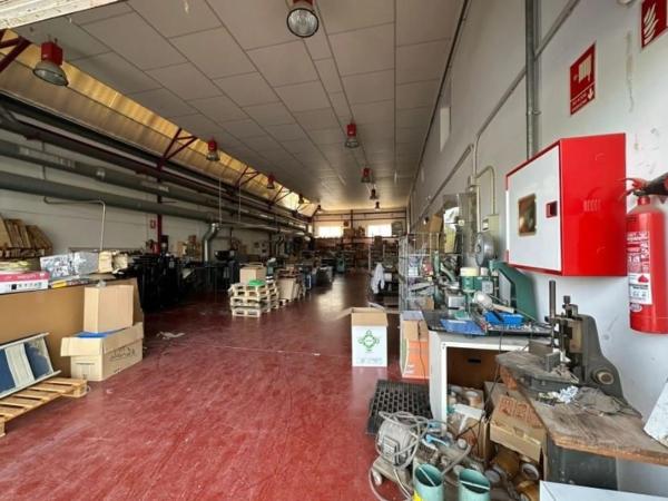 Nave en calle los Fontaneros, 20